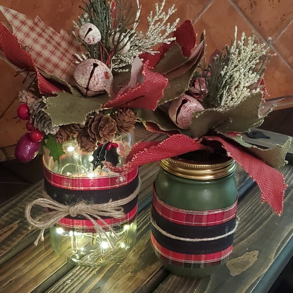 Farmhouse Rustic Holiday Mason Jar Set with Lights